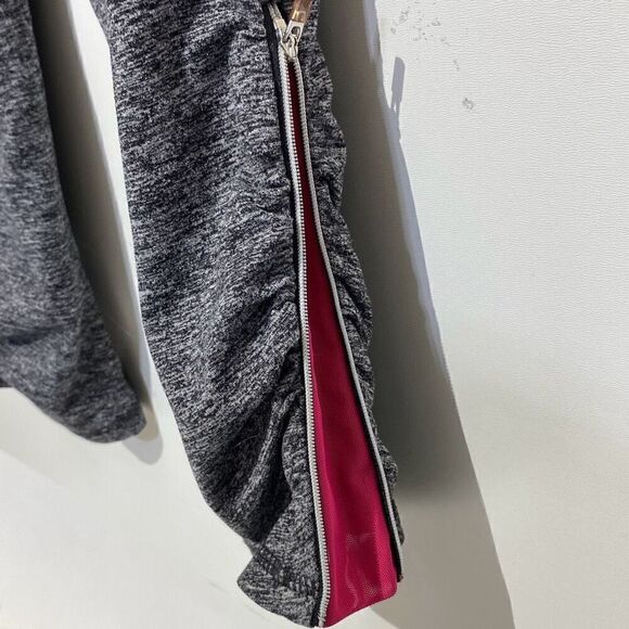 Tangerine Women's Charcoal Heather Ruched Side Zip Cropped Leggings Size Large - Picture 6 of 9